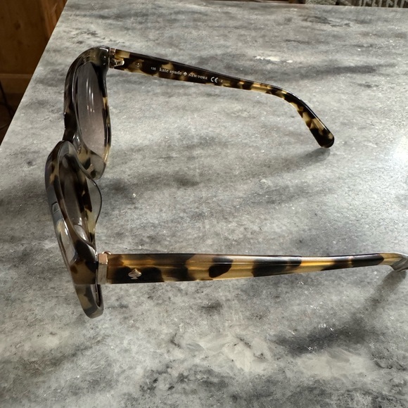 Kate Spade Bayleigh Sunglasses - Picture 4 of 4